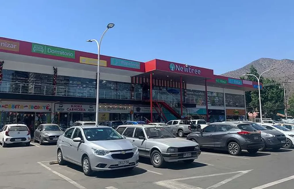 Strip-Center